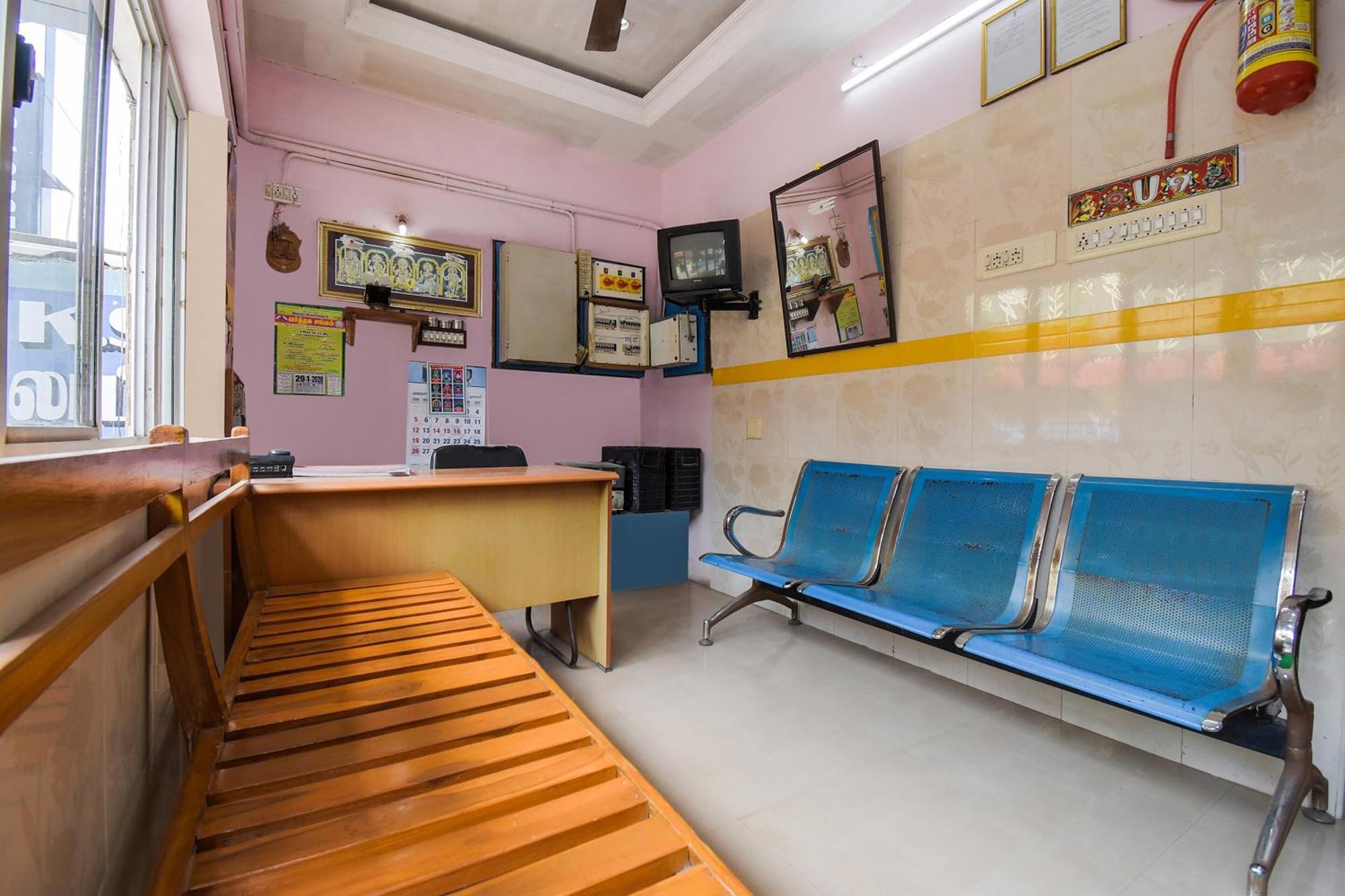 Hotel O K.S.Lodge Tribhuvanam Exterior photo